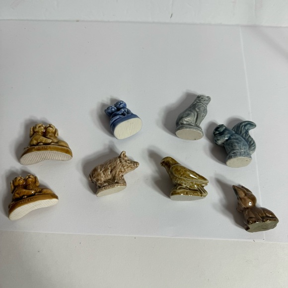 8 Wade Whimsies England Ceramic Animal figurines. - Picture 12 of 14